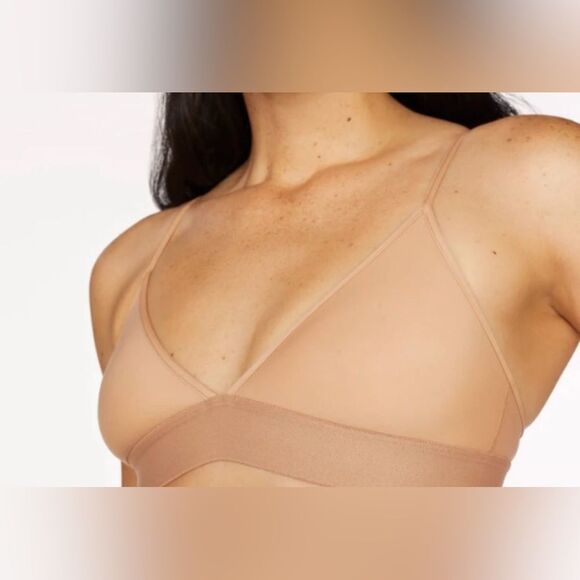 Pepper Soft Yellow Ultra Fine Wire Free Triangle Bralette - Picture 2 of 7